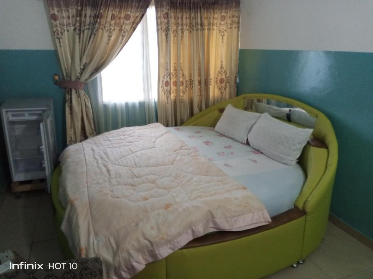 Elizz Guest House Janman Buitenkant foto