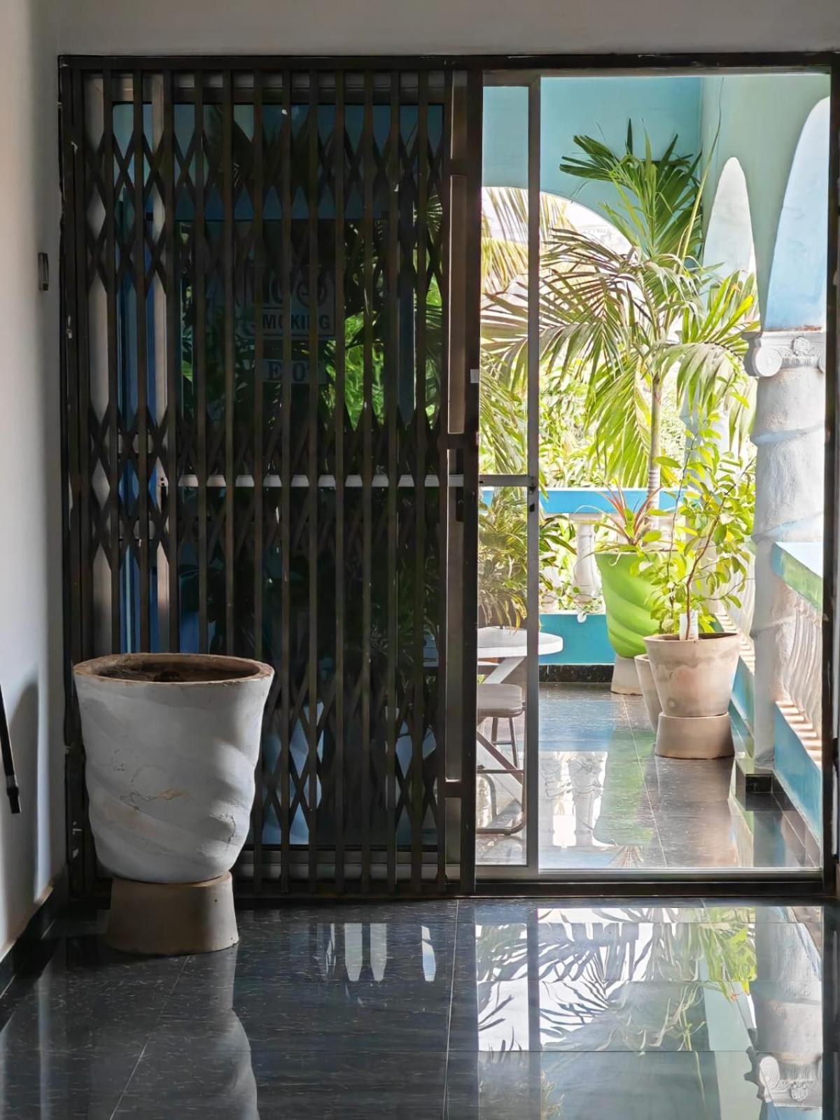Elizz Guest House Janman Buitenkant foto