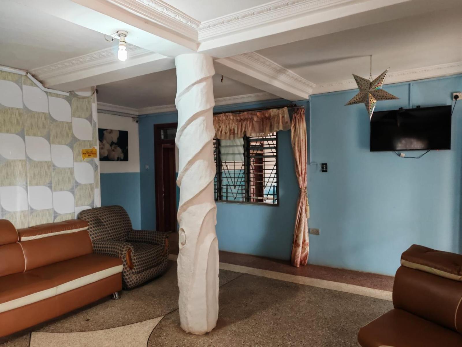 Elizz Guest House Janman Buitenkant foto