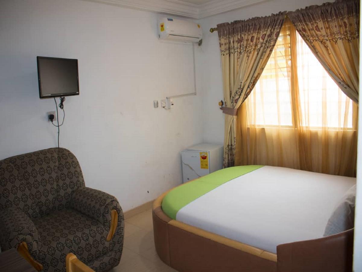 Elizz Guest House Janman Buitenkant foto