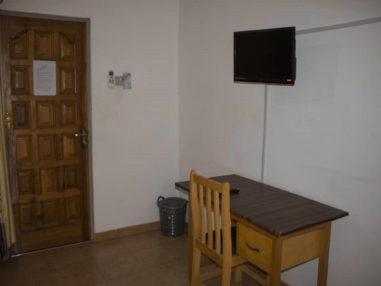 Elizz Guest House Janman Buitenkant foto