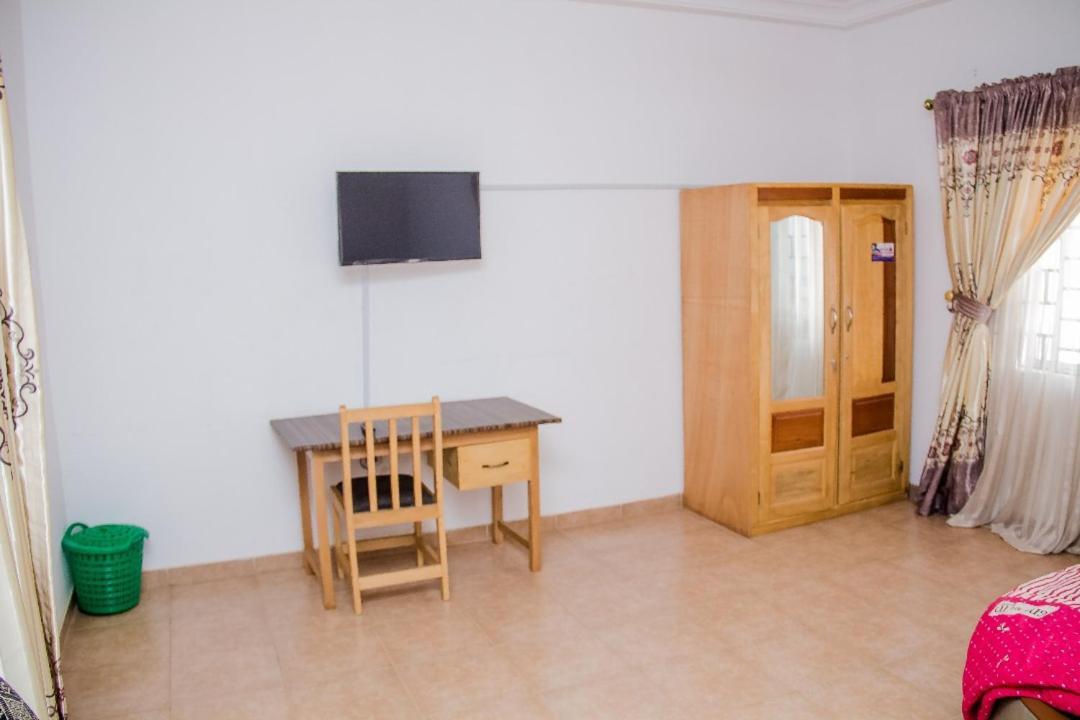 Elizz Guest House Janman Buitenkant foto
