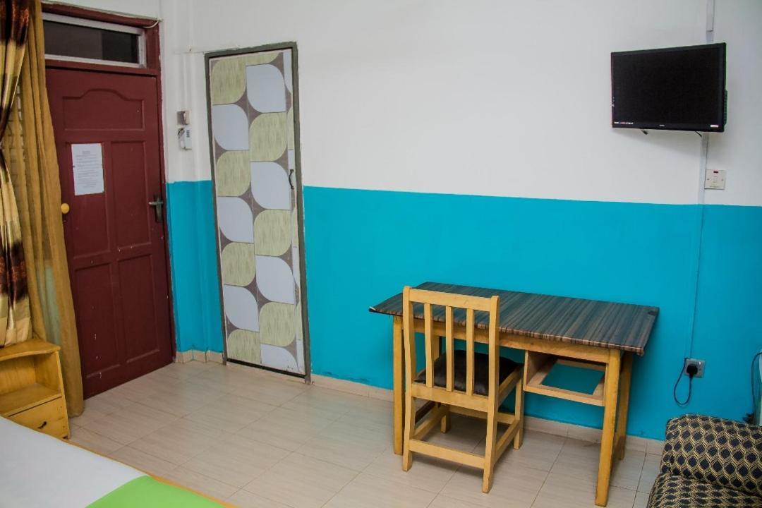 Elizz Guest House Janman Buitenkant foto
