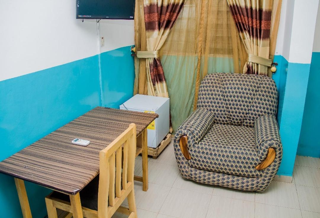 Elizz Guest House Janman Buitenkant foto