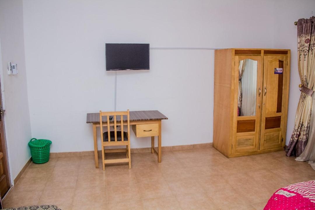 Elizz Guest House Janman Buitenkant foto