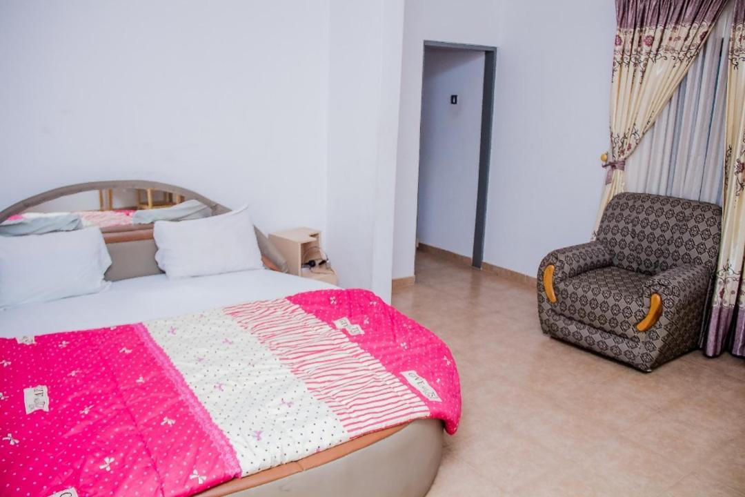 Elizz Guest House Janman Buitenkant foto