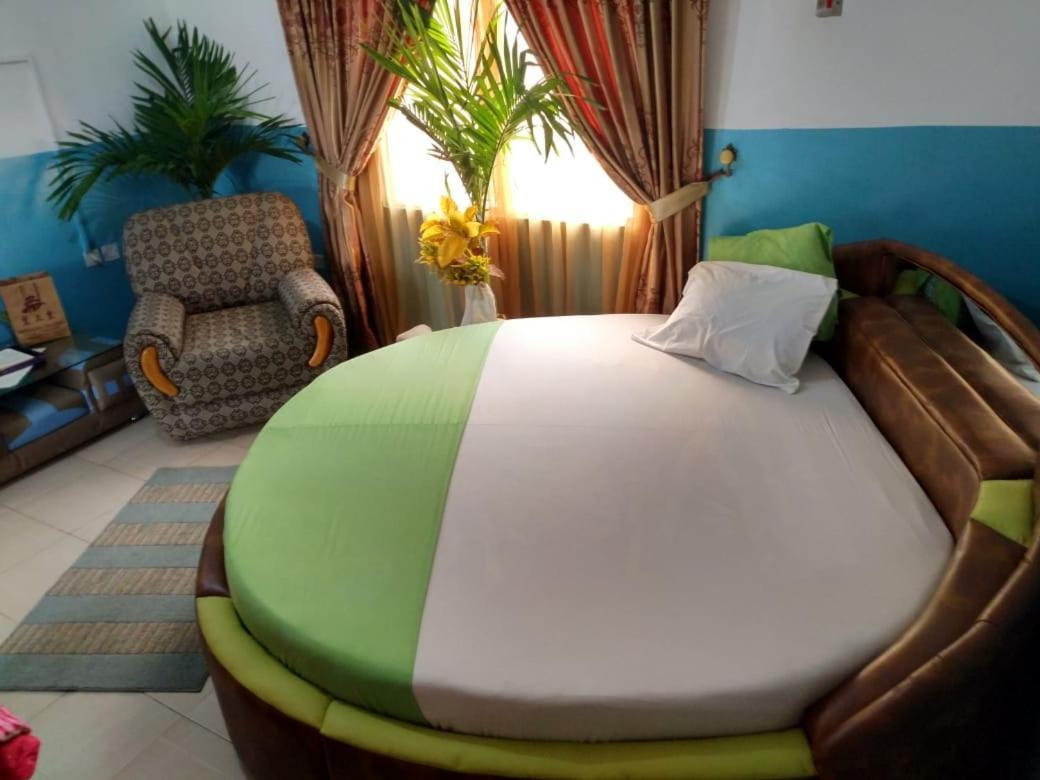 Elizz Guest House Janman Buitenkant foto
